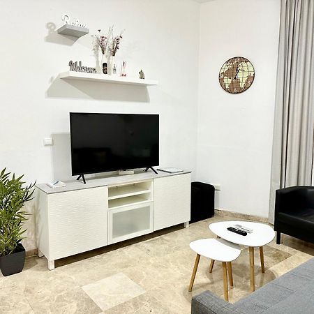 Apartamento Acogedor Y Moderno En Pleno Centro De Sevilla Con Parking Gratis Sevilha Exterior foto