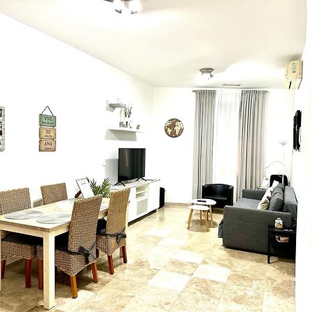 Apartamento Acogedor Y Moderno En Pleno Centro De Sevilla Con Parking Gratis Sevilha Exterior foto