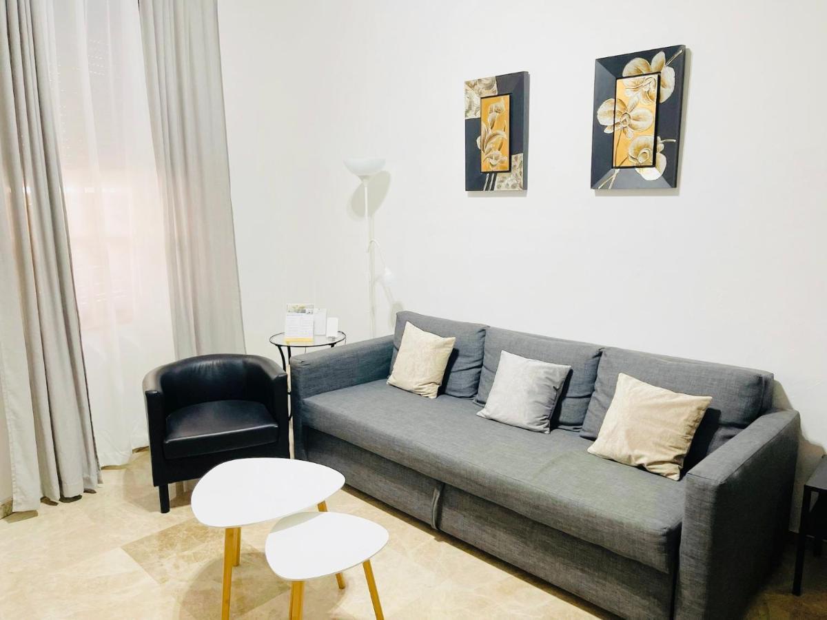 Apartamento Acogedor Y Moderno En Pleno Centro De Sevilla Con Parking Gratis Sevilha Exterior foto