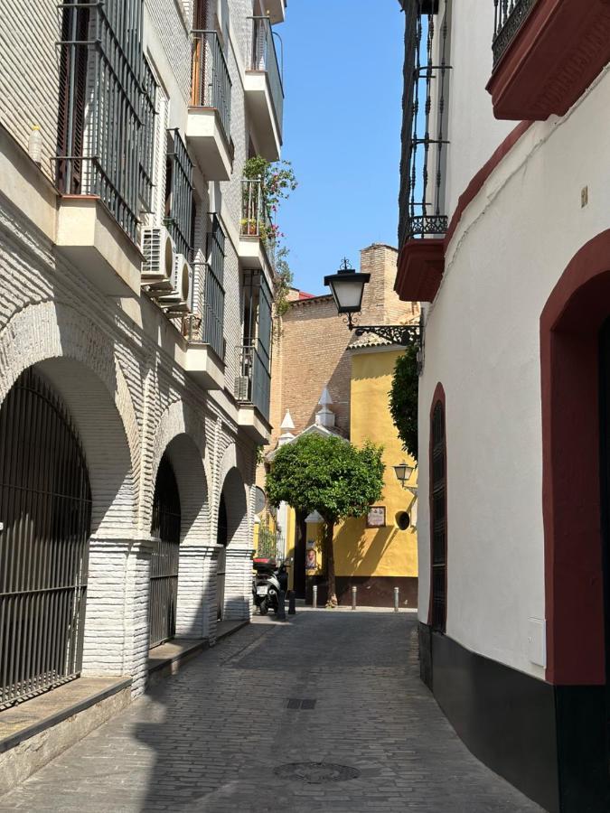 Apartamento Acogedor Y Moderno En Pleno Centro De Sevilla Con Parking Gratis Sevilha Exterior foto