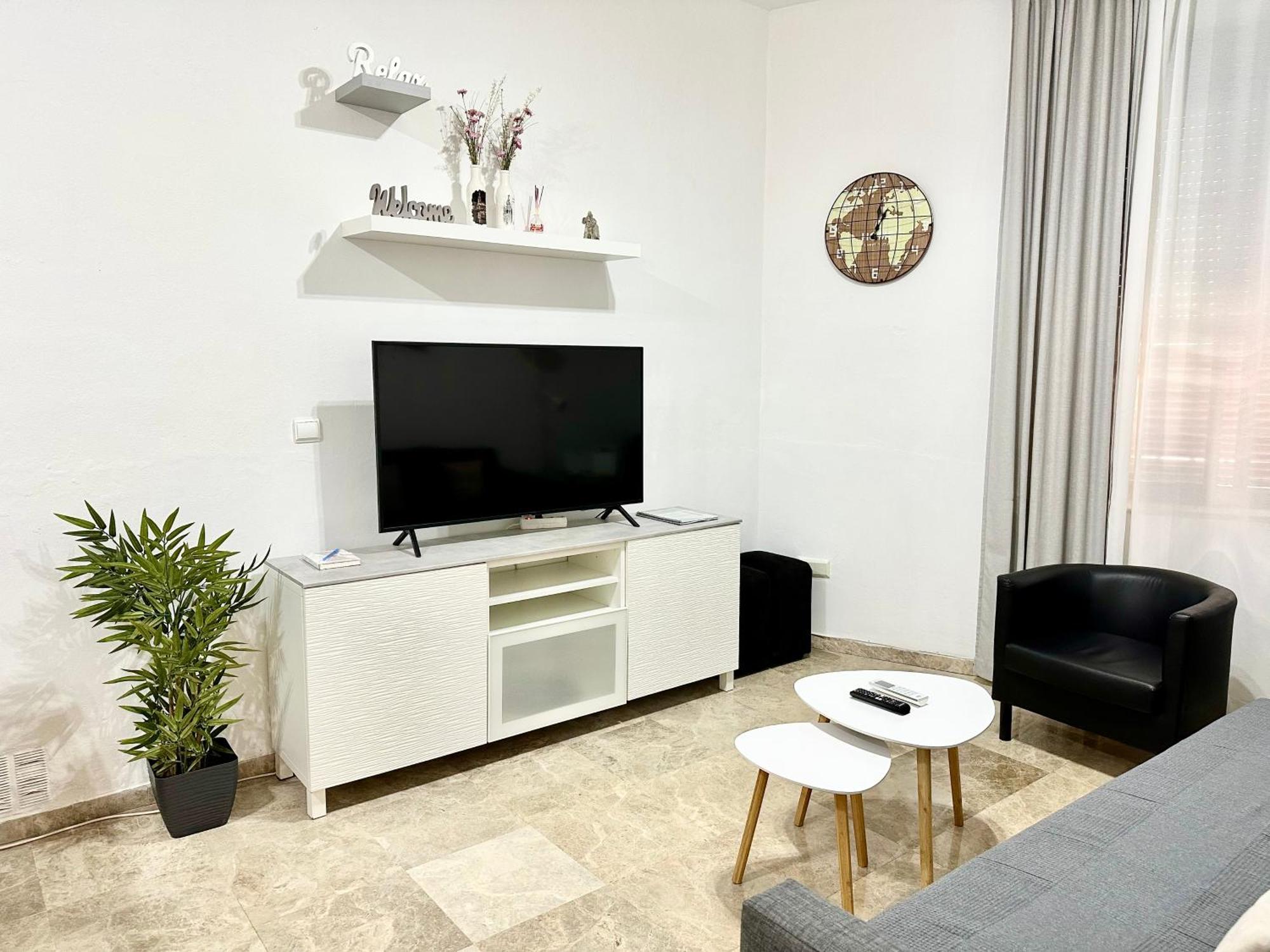 Apartamento Acogedor Y Moderno En Pleno Centro De Sevilla Con Parking Gratis Sevilha Exterior foto